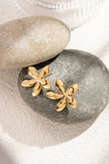 Boucles Oreilles Fleur Cinq Pétales Métal Sculptural : Or jaune